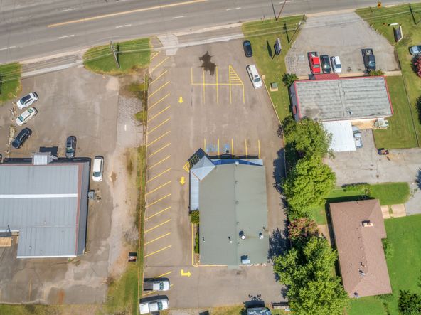 Runts BBQ: 1105 W Cherokee St, Wagoner, OK 74467